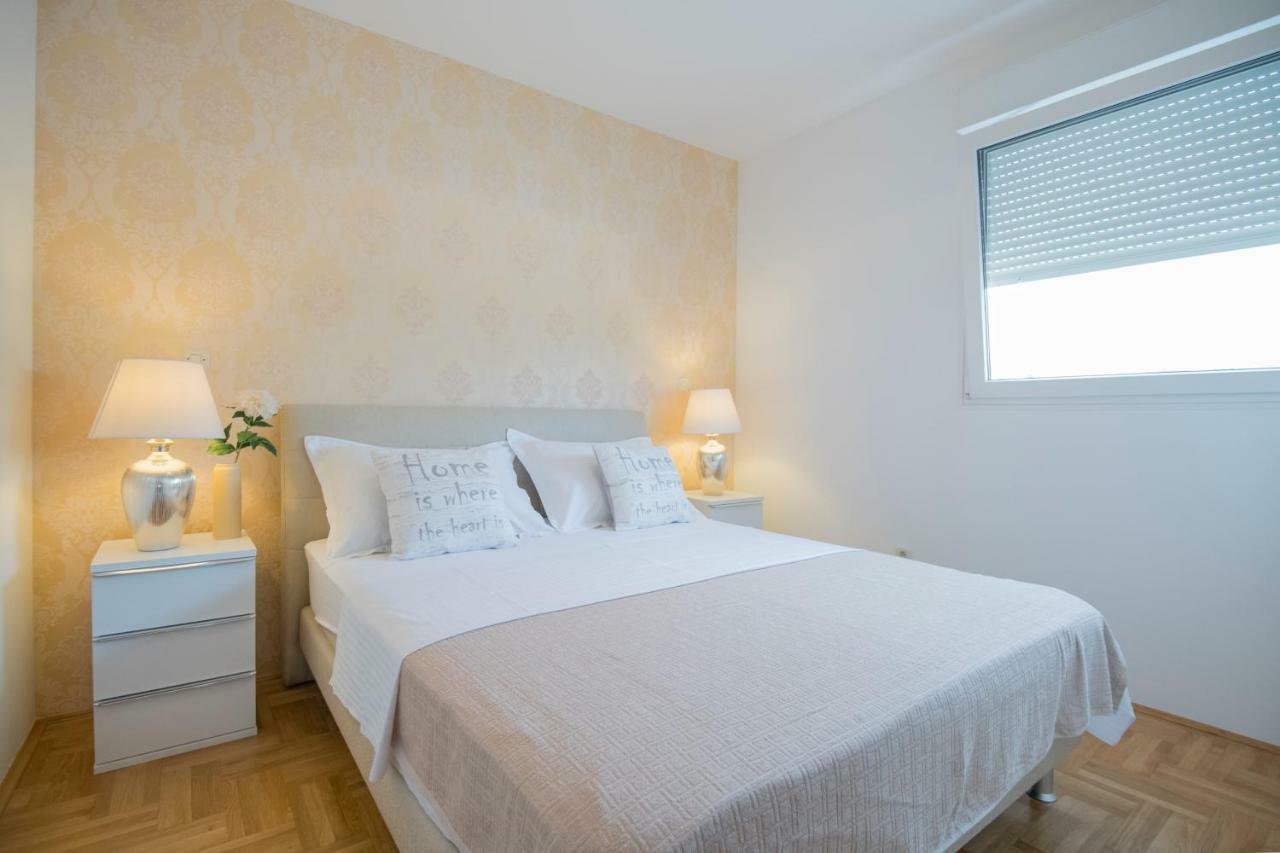 Comfortable Cozy Beach Apartment スプリト エクステリア 写真
