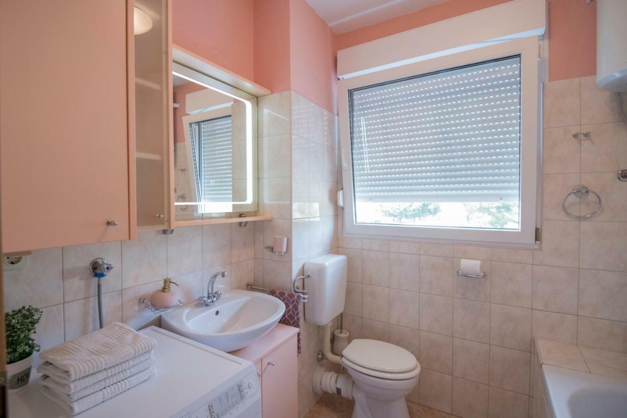 Comfortable Cozy Beach Apartment スプリト エクステリア 写真