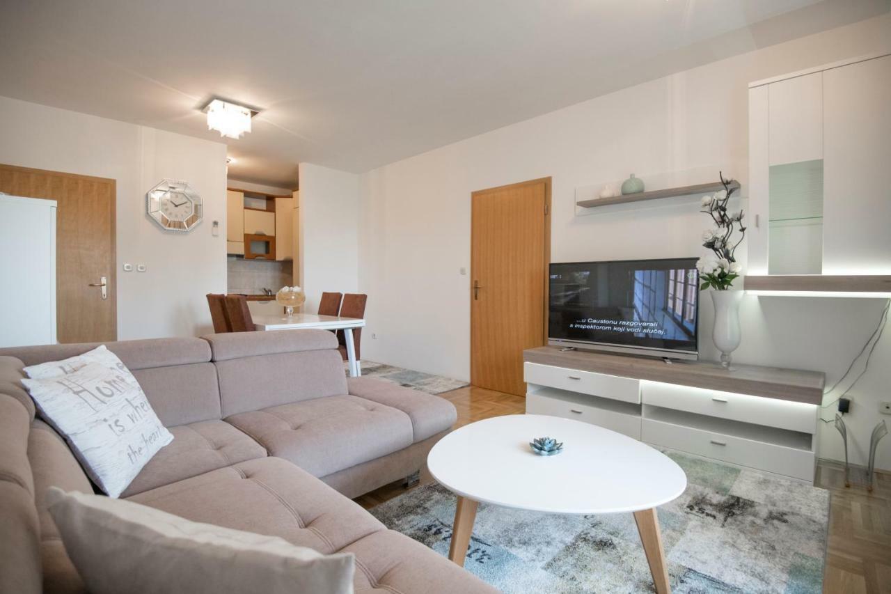Comfortable Cozy Beach Apartment スプリト エクステリア 写真